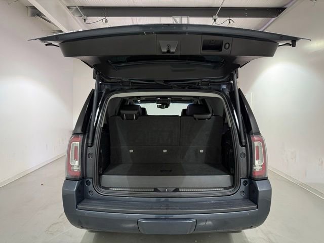 Used 2019 GMC Yukon SLT w/ Graphite Performance Edition AWD/4WD image 8