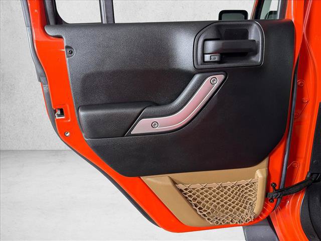 Used 2015 Jeep Wrangler Unlimited Sahara AWD/4WD image 23
