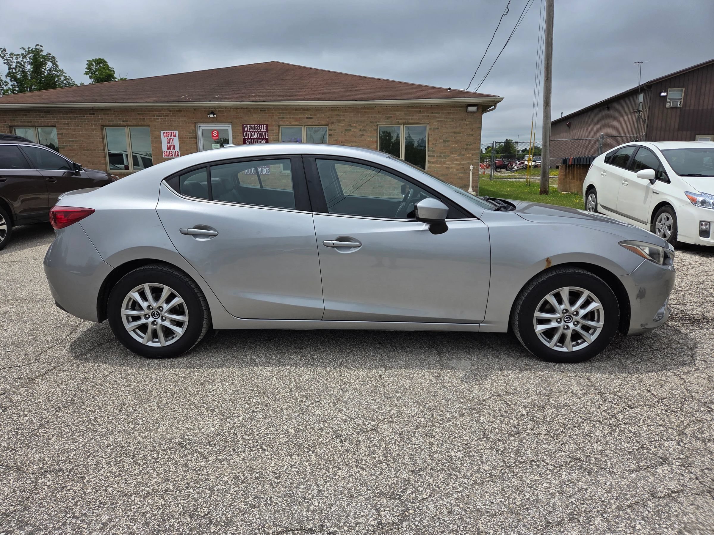 Used 2014 MAZDA MAZDA3 i Grand Touring FWD image 4