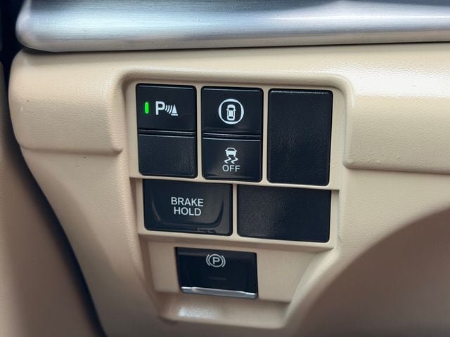 Used 2023 Acura RDX w/ Technology Package FWD image 31