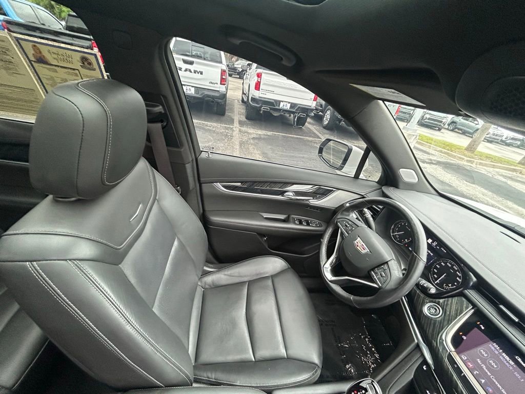 Used 2021 Cadillac XT6 Premium Luxury AWD/4WD image 26
