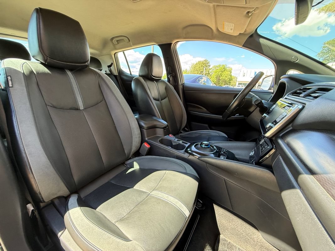 Used 2018 Nissan Leaf SL w/ SL Technology Package FWD image 39