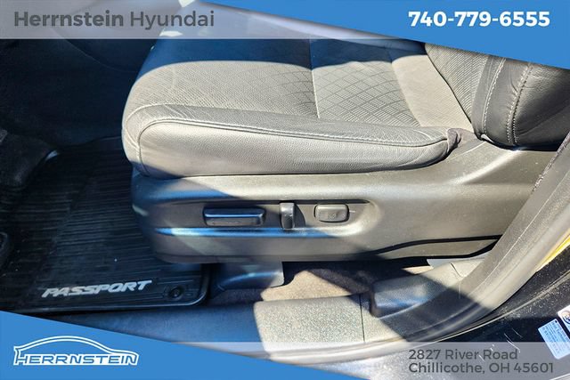 Used 2023 Honda Passport Elite image 18