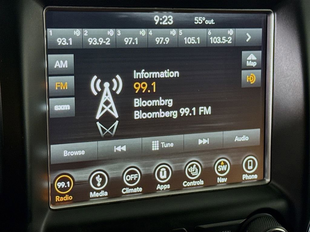 Used 2018 Jeep Grand Cherokee Limited AWD/4WD image 7