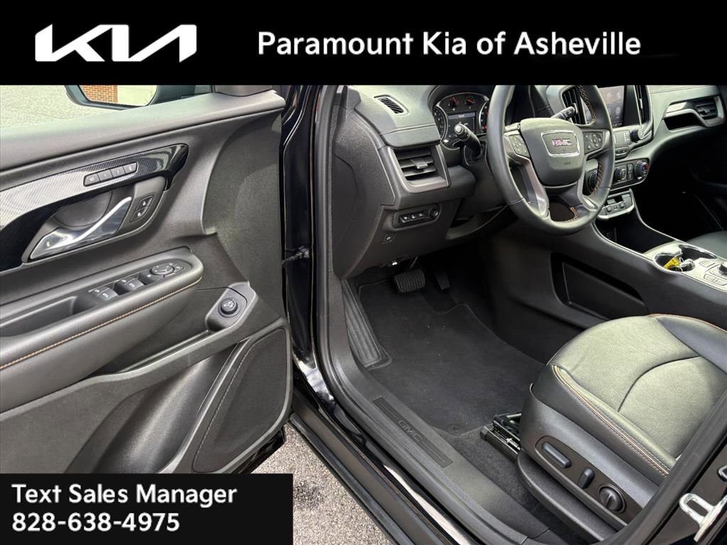 Used 2023 GMC Terrain AT4 w/ Tech Package image 18