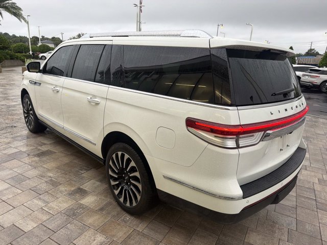 Used 2024 Lincoln Navigator L Black Label AWD/4WD image 4