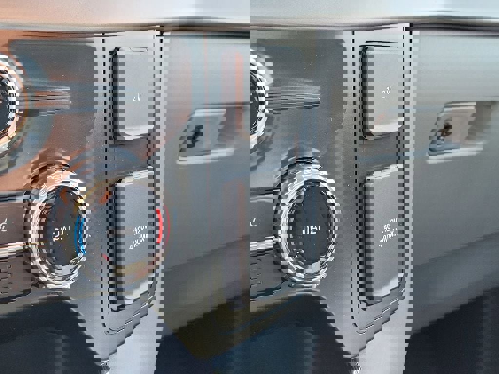 New 2025 Ford F150 XLT w/ Equipment Group 302A MID image 49