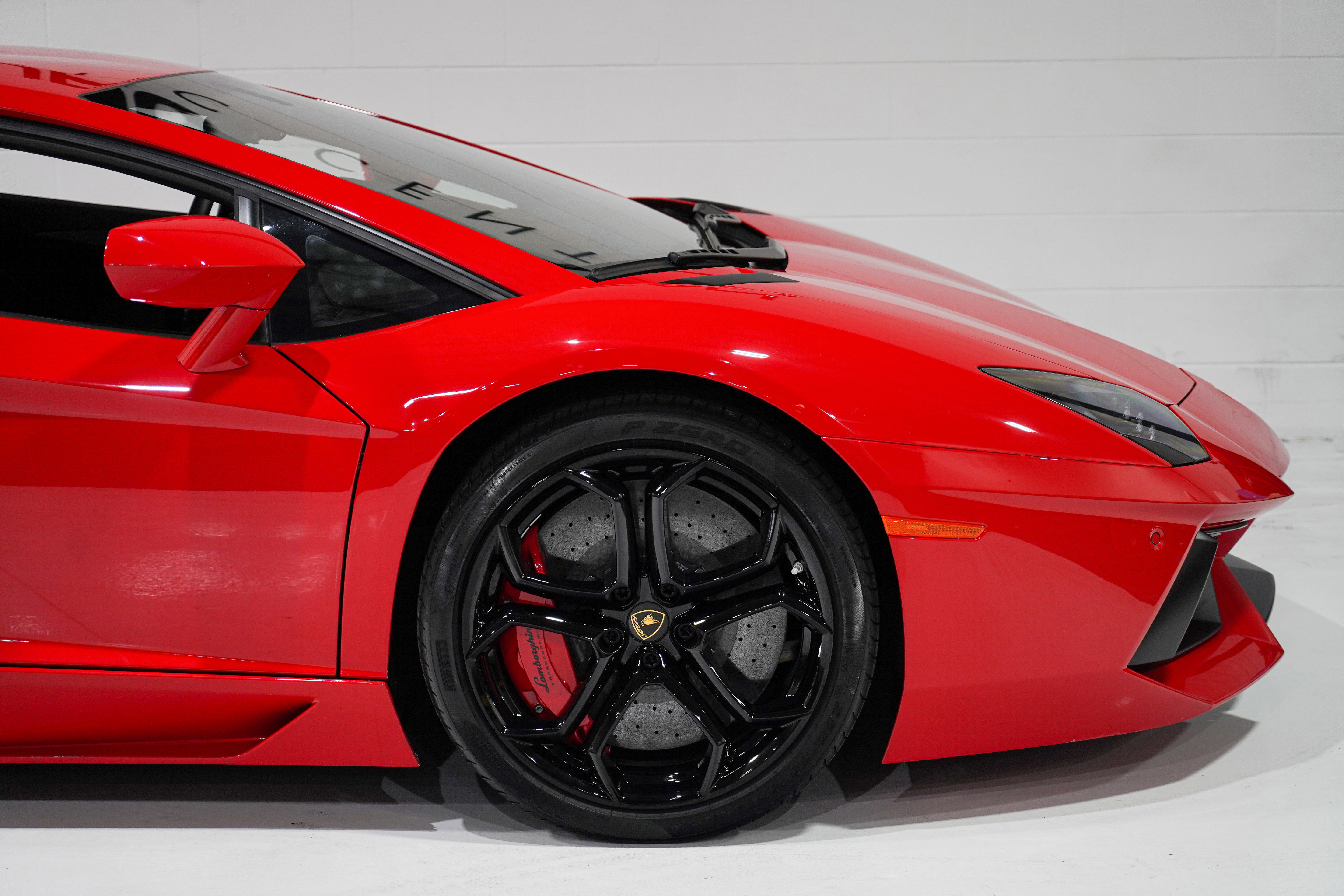Used 2015 Lamborghini Aventador LP 700-4 AWD/4WD image 22