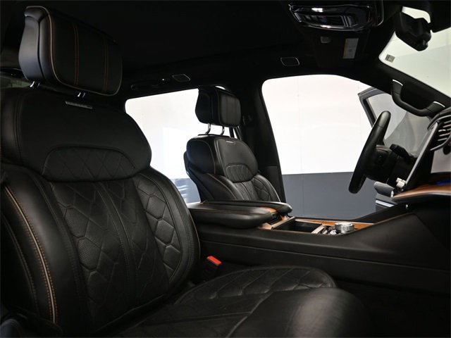 Used 2022 Jeep Grand Wagoneer Series III image 30