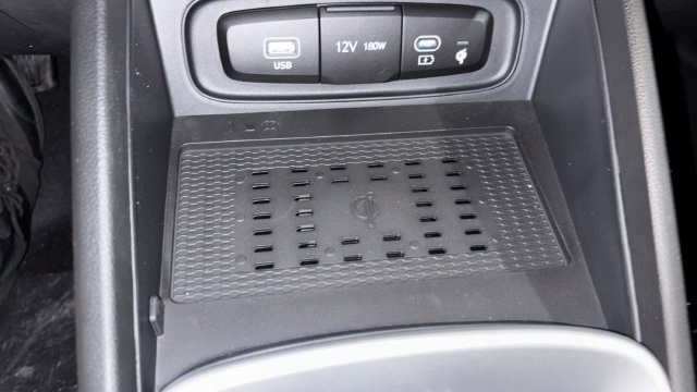 New 2026 Hyundai Venue SEL FWD image 31