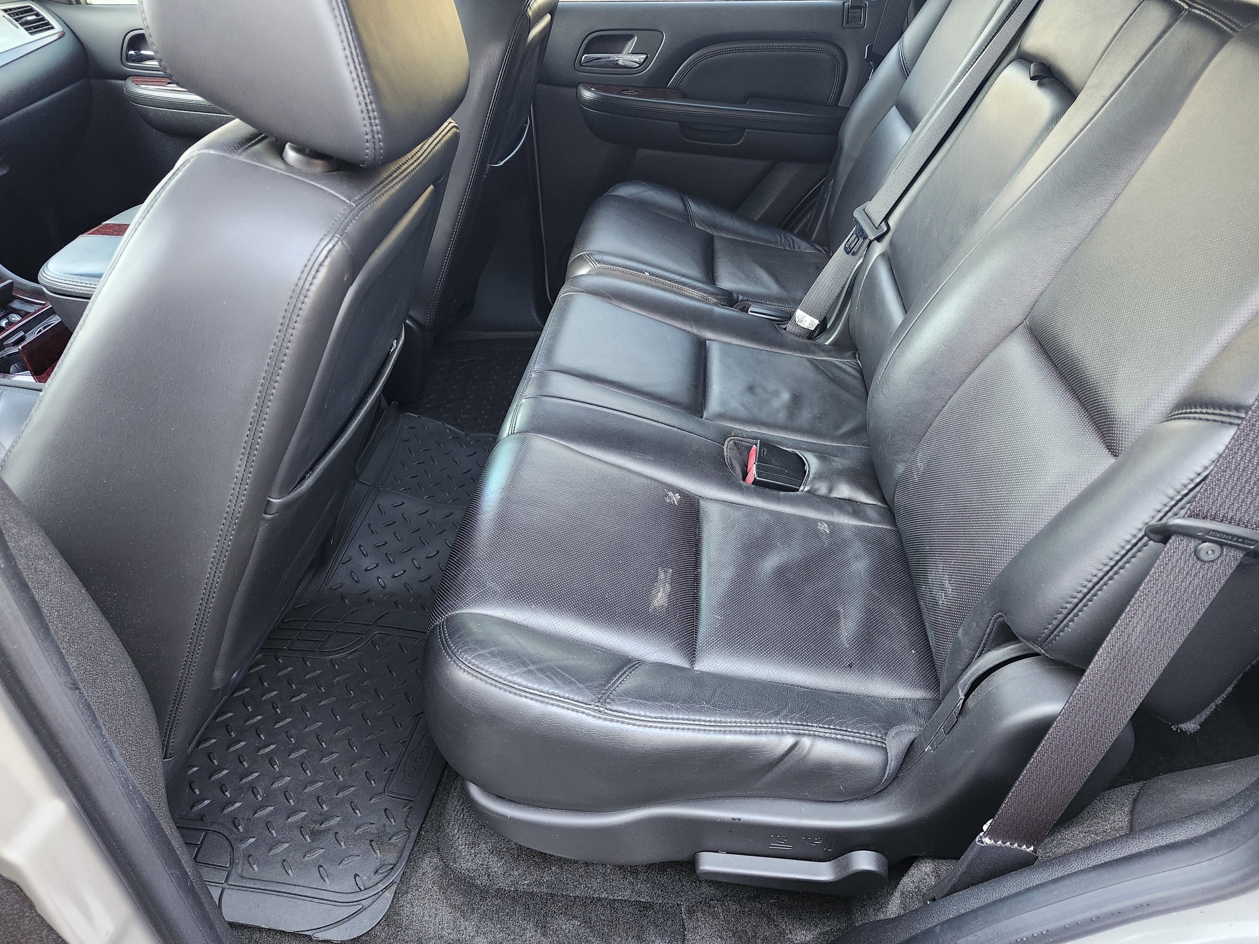 Used 2008 Cadillac Escalade AWD image 5