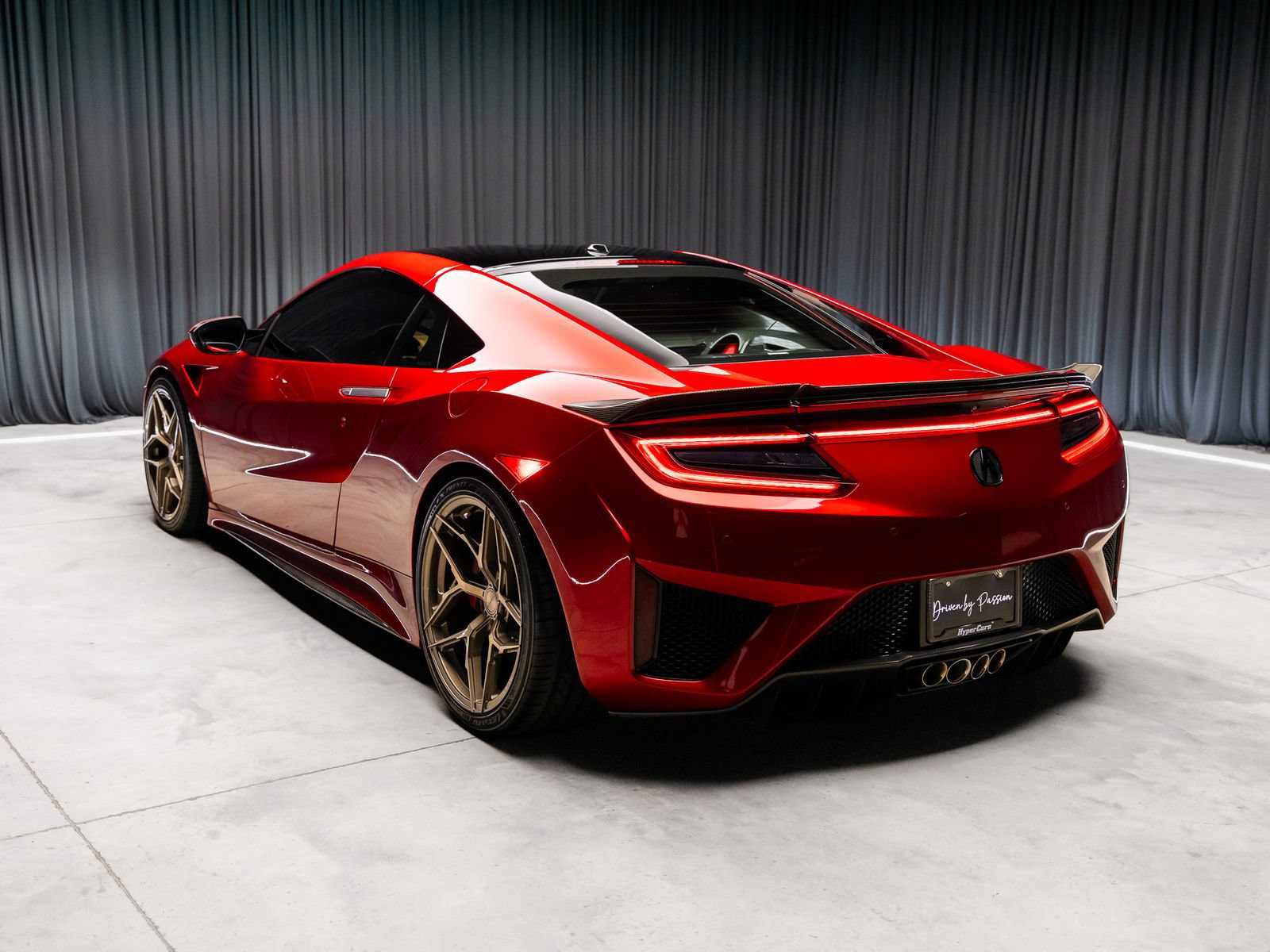 Used 2017 Acura NSX AWD/4WD image 5