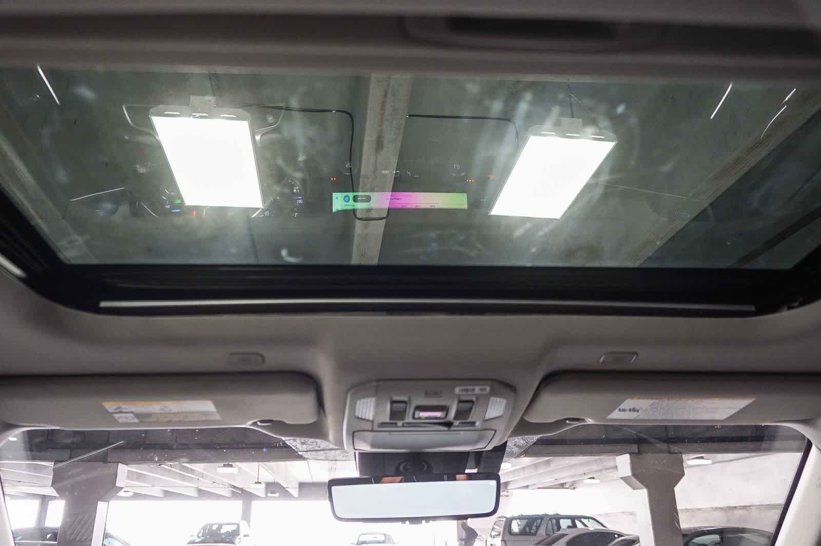 Used 2023 Toyota Highlander Bronze Edition FWD image 12