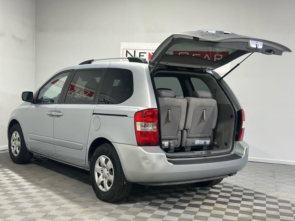 Used 2009 Kia Sedona FWD image 26