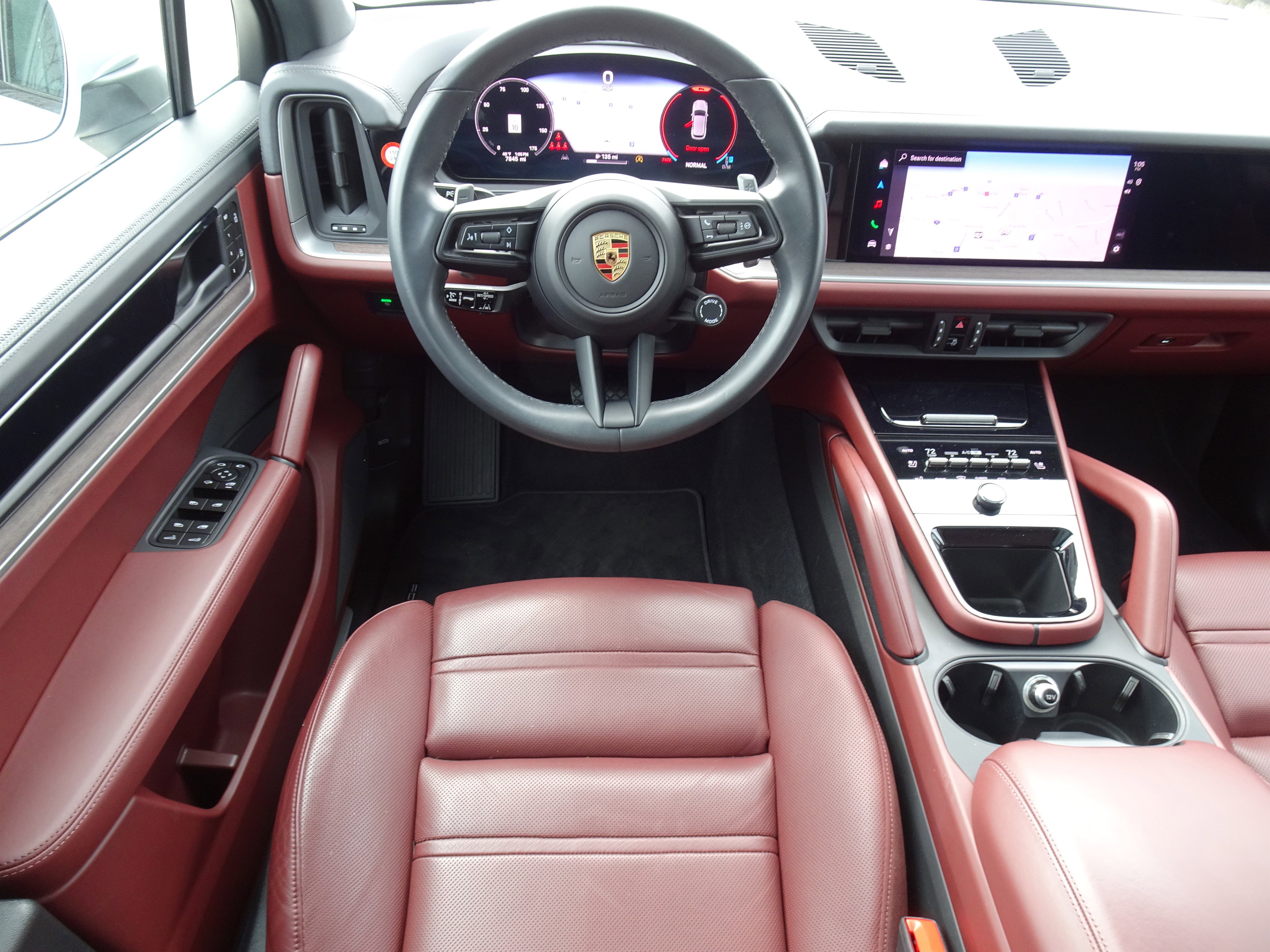 Used 2024 Porsche Cayenne image 20