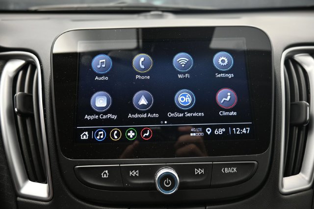 Used 2025 Chevrolet Malibu LT FWD image 23