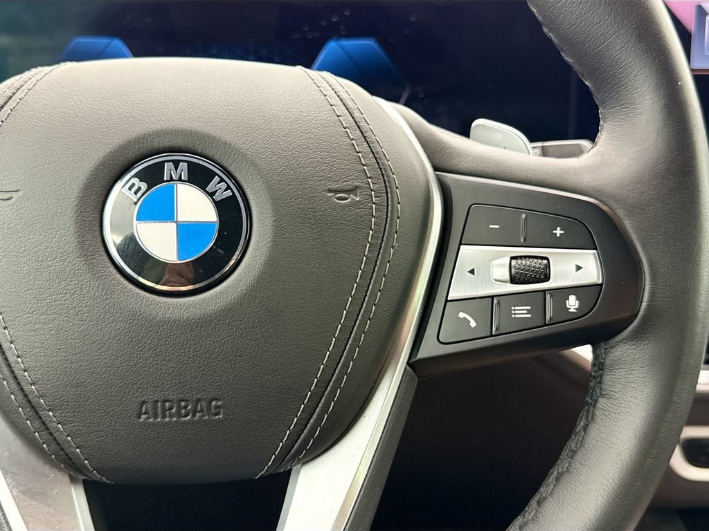 Used 2026 BMW X5 sDrive40i w/ Climate Comfort Package RWD image 12