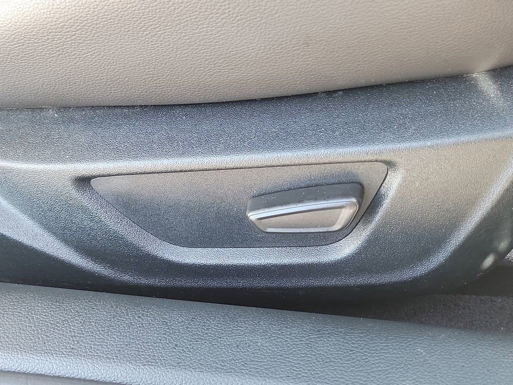 Used 2023 Ford Mustang Premium image 31