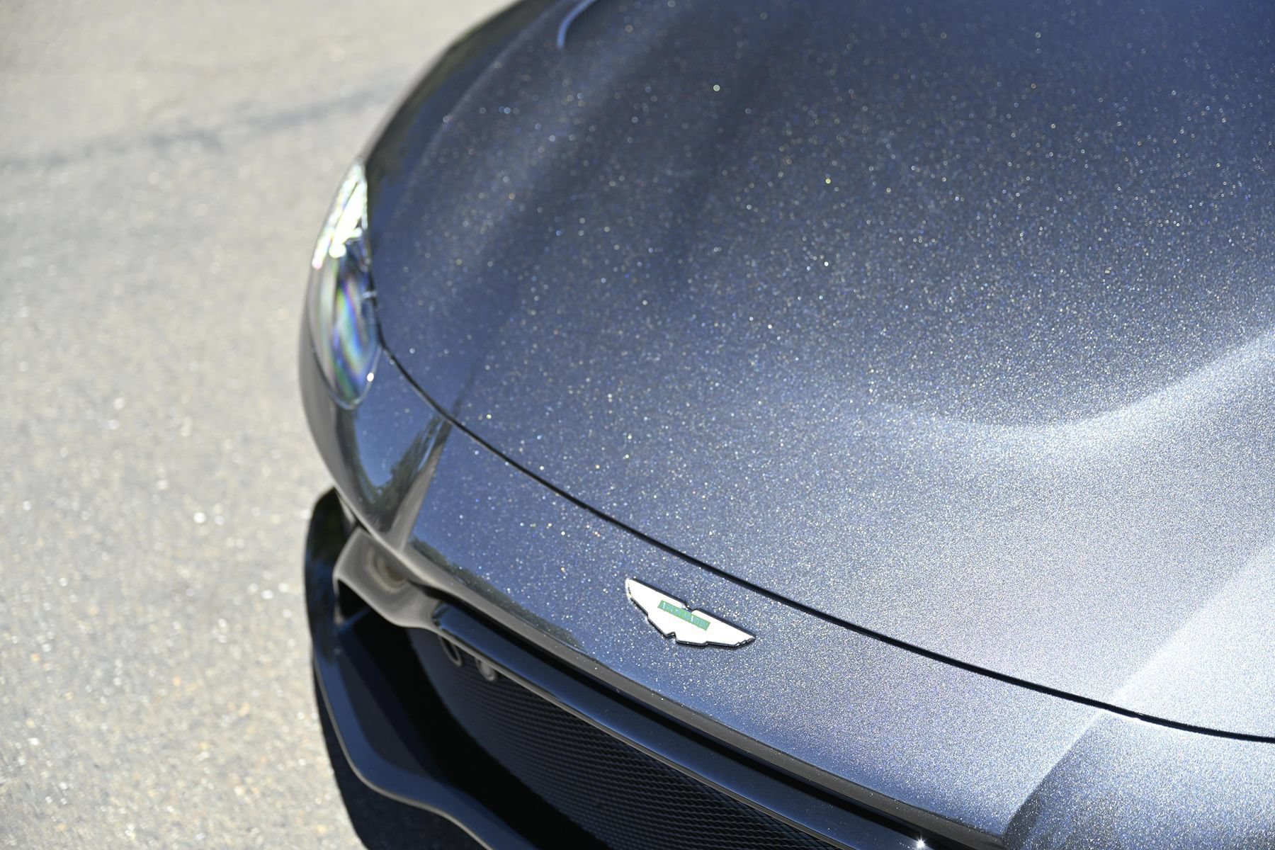 Used 2020 Aston Martin V8 Vantage Coupe RWD image 3