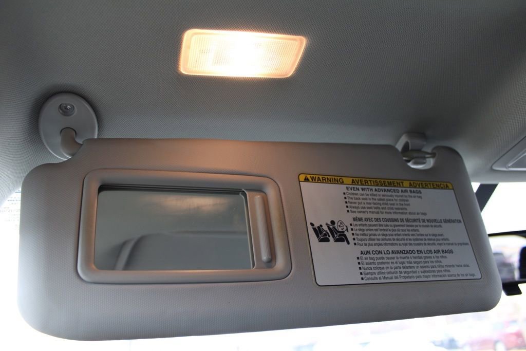 Used 2015 Toyota RAV4 XLE image 40