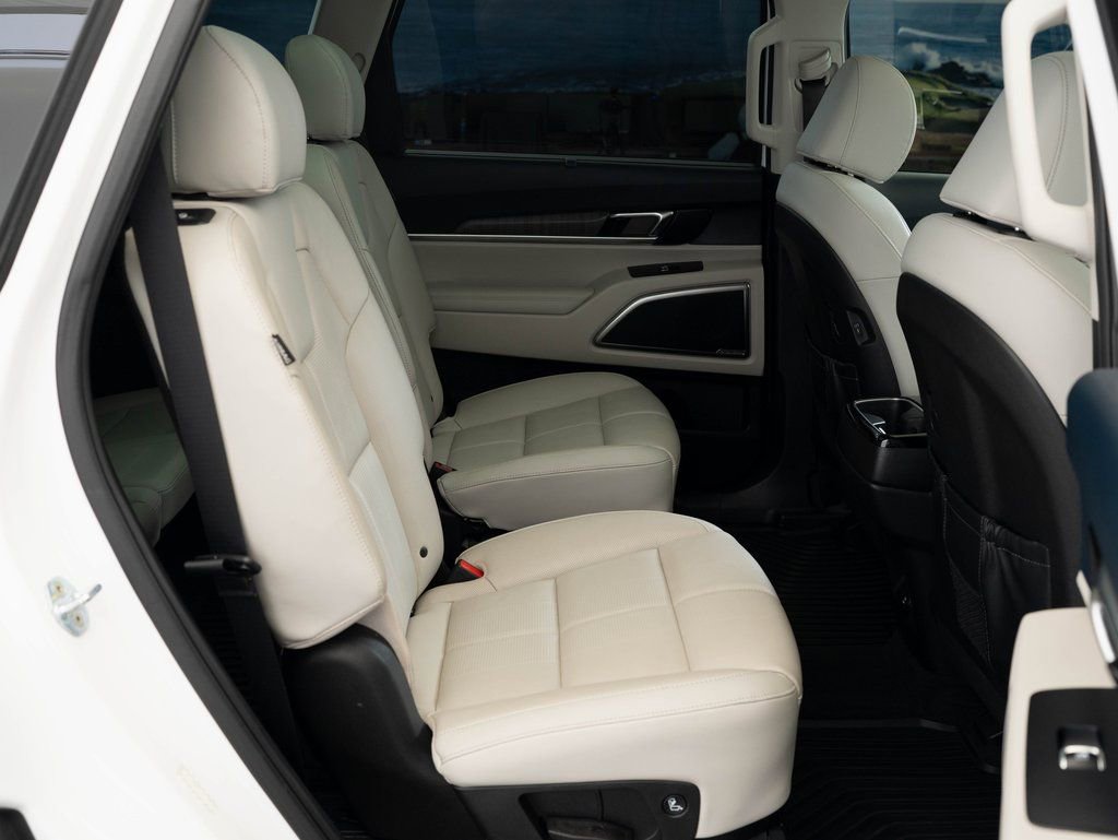 Used 2023 Kia Telluride SX image 36