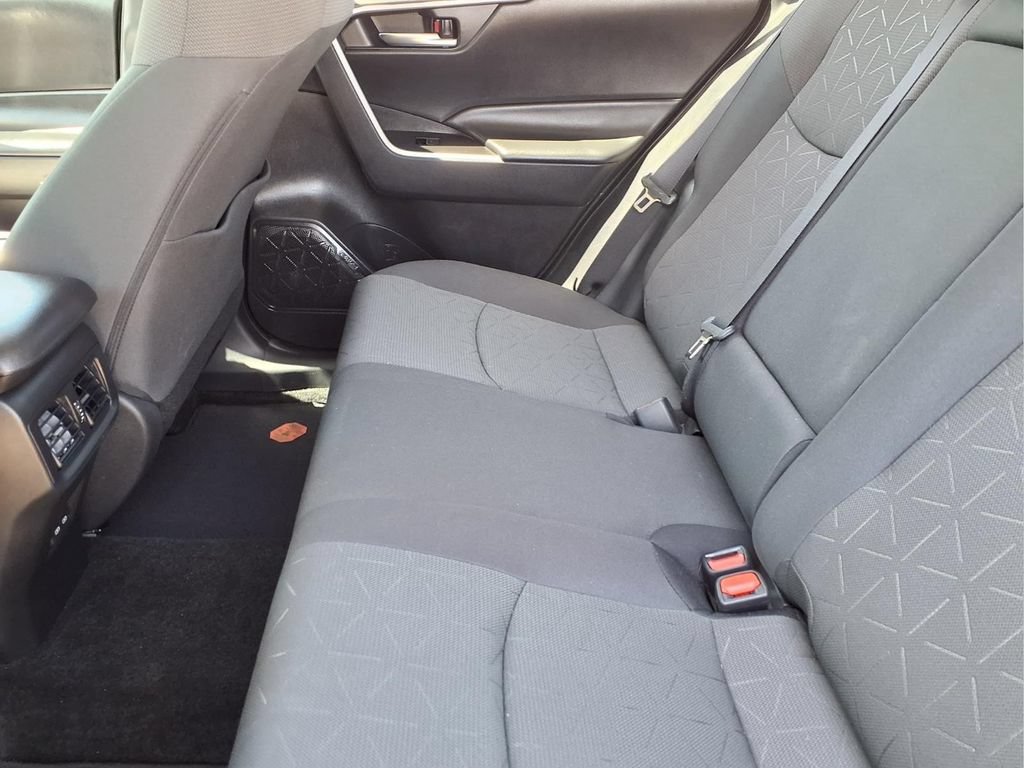 Used 2024 Toyota RAV4 XLE w/ Convenience Package FWD image 11