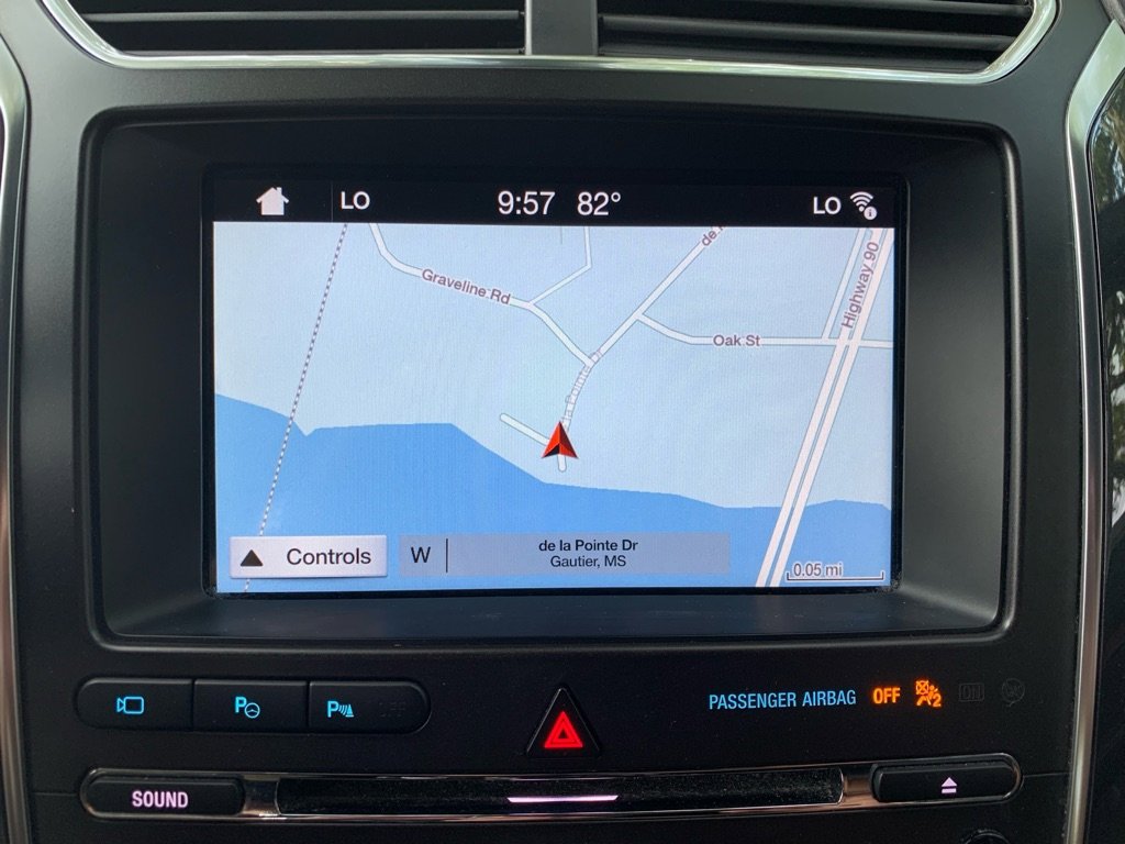 Used 2018 Ford Explorer Platinum image 19