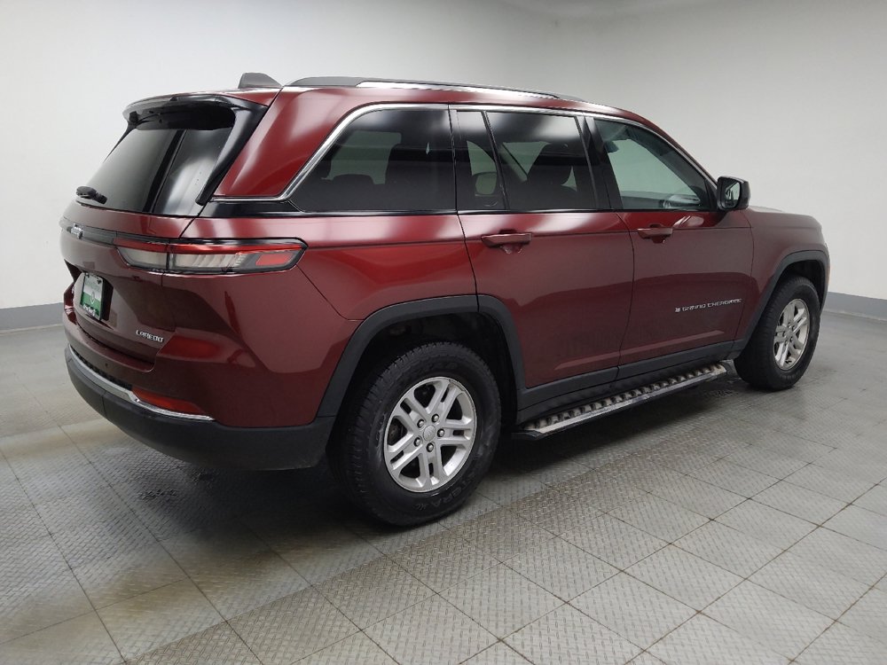 Used 2023 Jeep Grand Cherokee Laredo w/ Luxury Tech Group I AWD/4WD image 10