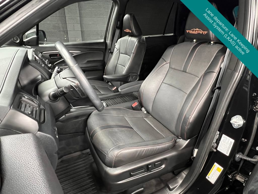 Used 2023 Honda Passport TrailSport image 4