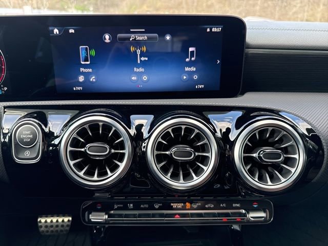 Used 2025 Mercedes-Benz CLA 250 4MATIC image 14