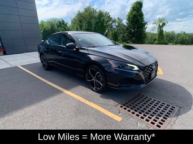 Certified 2025 Nissan Altima 2.5 SR AWD/4WD image 10