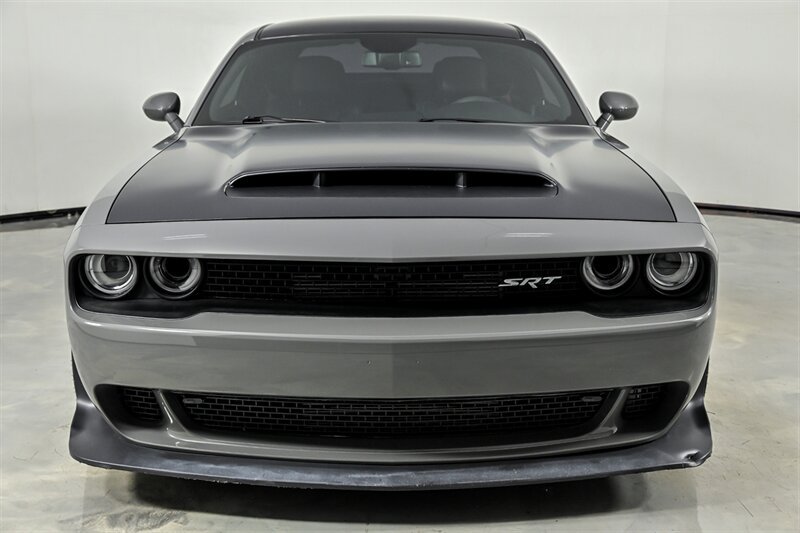 Used 2018 Dodge Challenger SRT Demon RWD image 4
