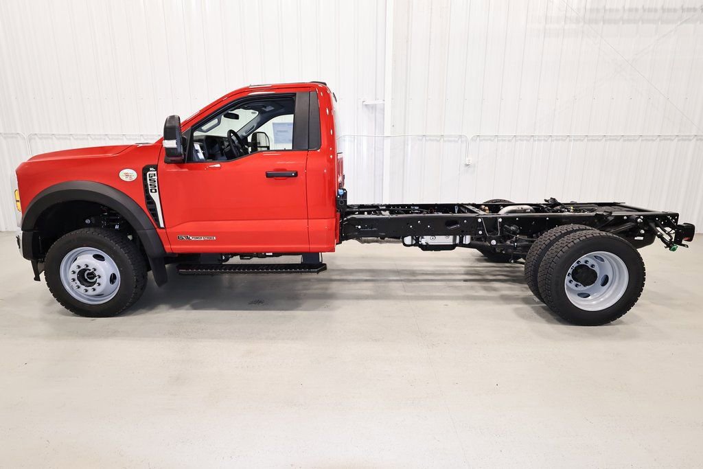 New 2026 Ford F550 4x4 Regular Cab Super Duty image 5