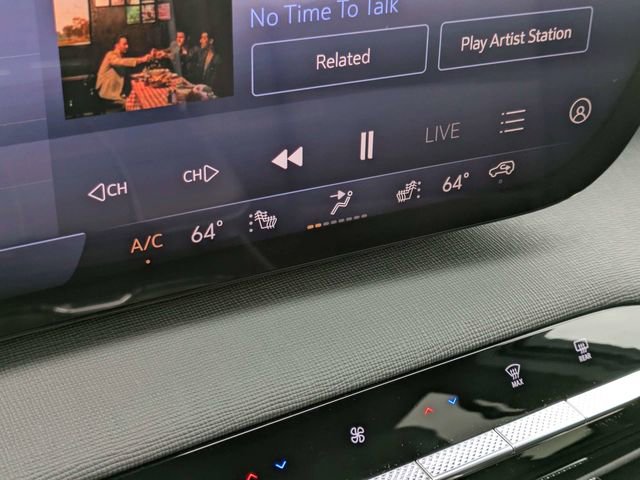 New 2026 Buick Enclave Sport Touring w/ LPO, Floor Liner Package image 33