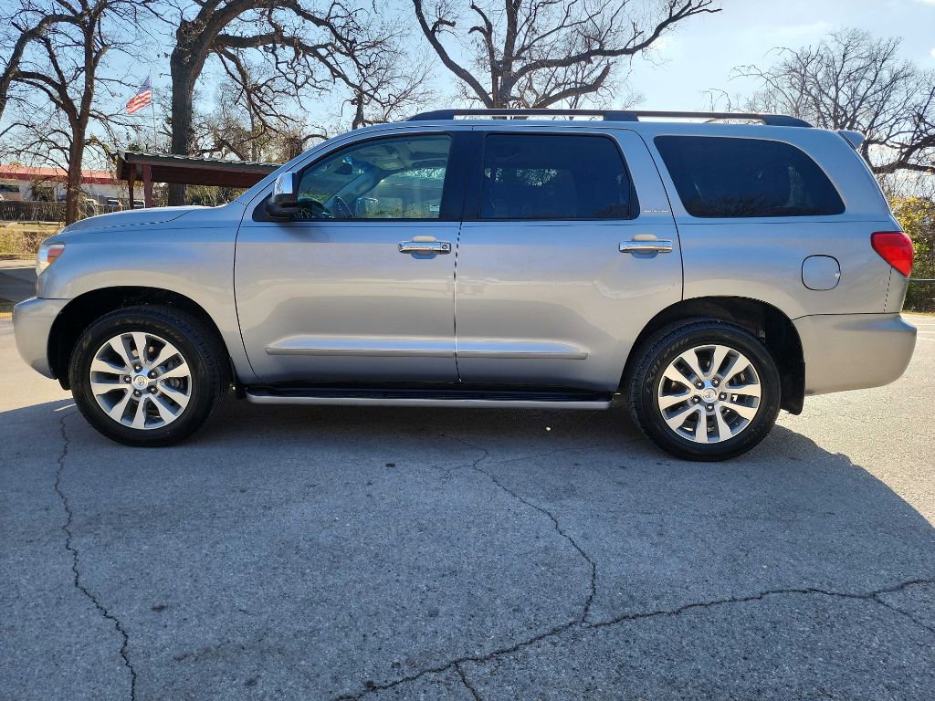 Used 2016 Toyota Sequoia Limited w/ Safety & Convenience Package image 4