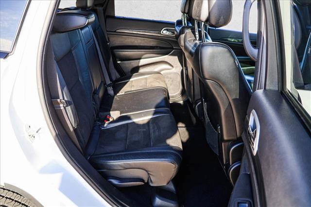 Used 2021 Jeep Grand Cherokee Laredo X AWD/4WD image 24