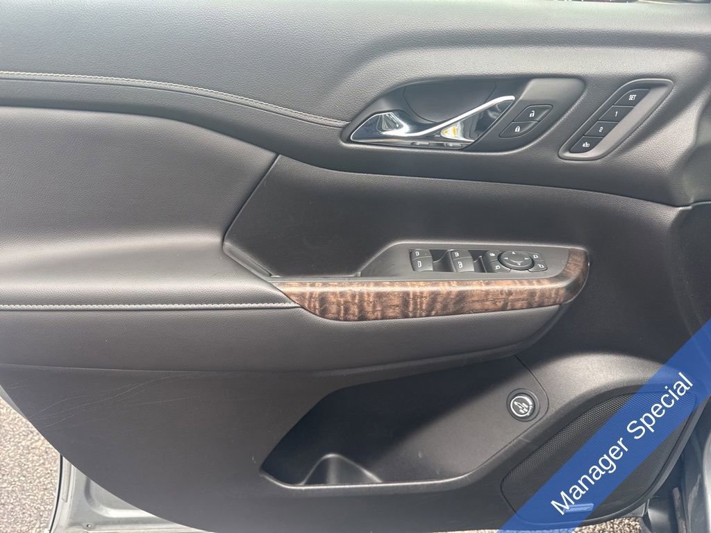 Used 2023 GMC Acadia Denali w/ Denali Ultimate Package image 24