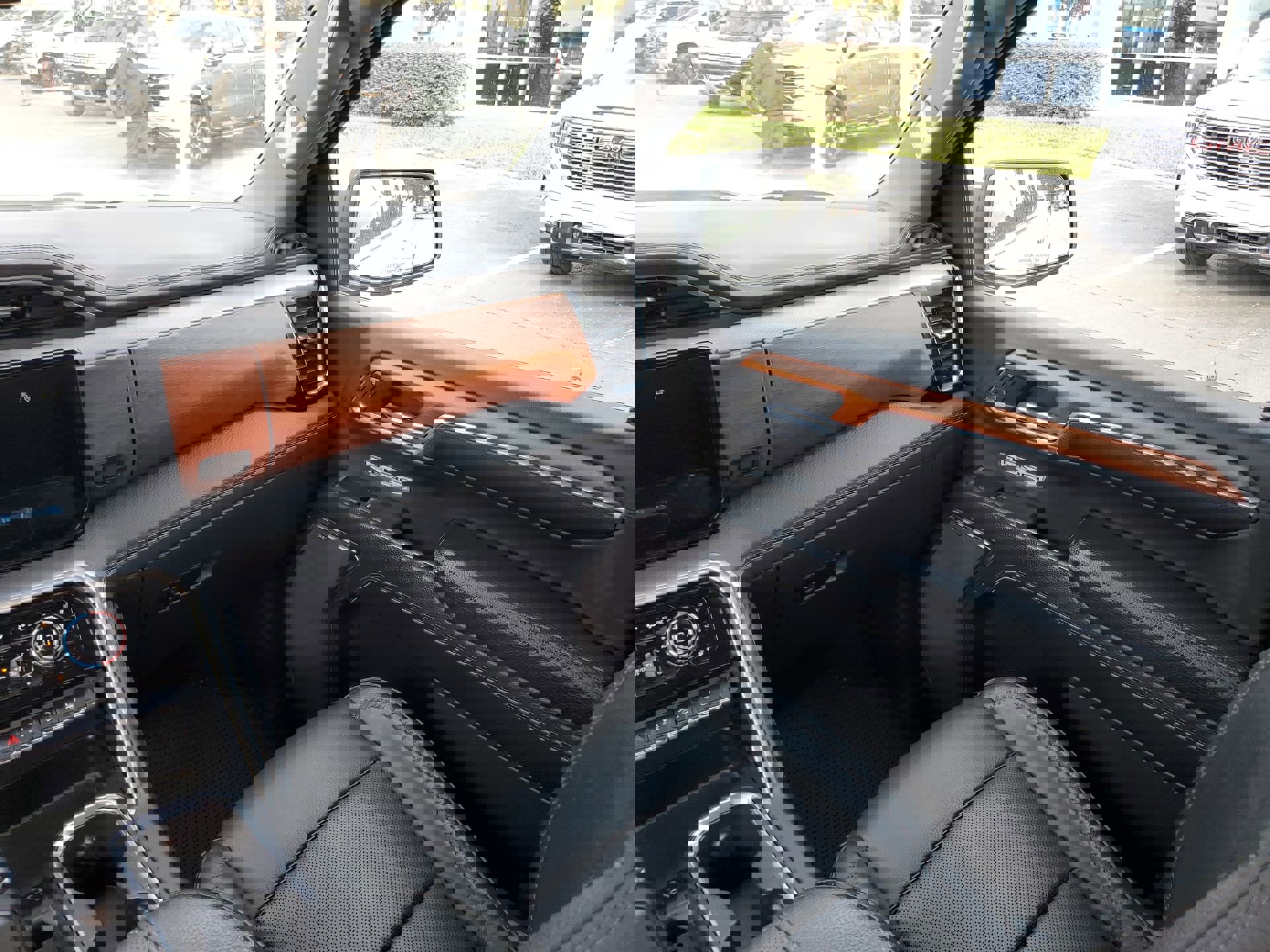 Used 2022 GMC Sierra 1500 Denali image 52