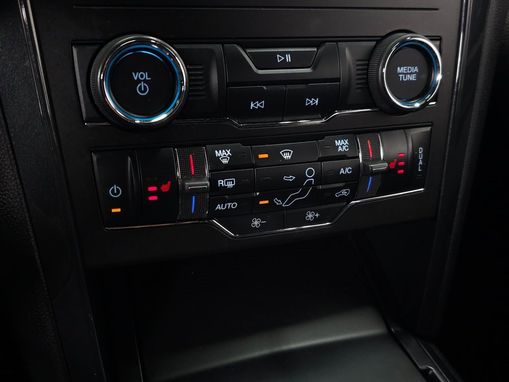 Used 2018 Ford Explorer XLT w/ Equipment Group 202A image 26