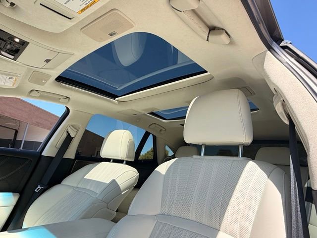 Used 2023 Lexus LS 500 w/ Interior Upgrade Package RWD image 12