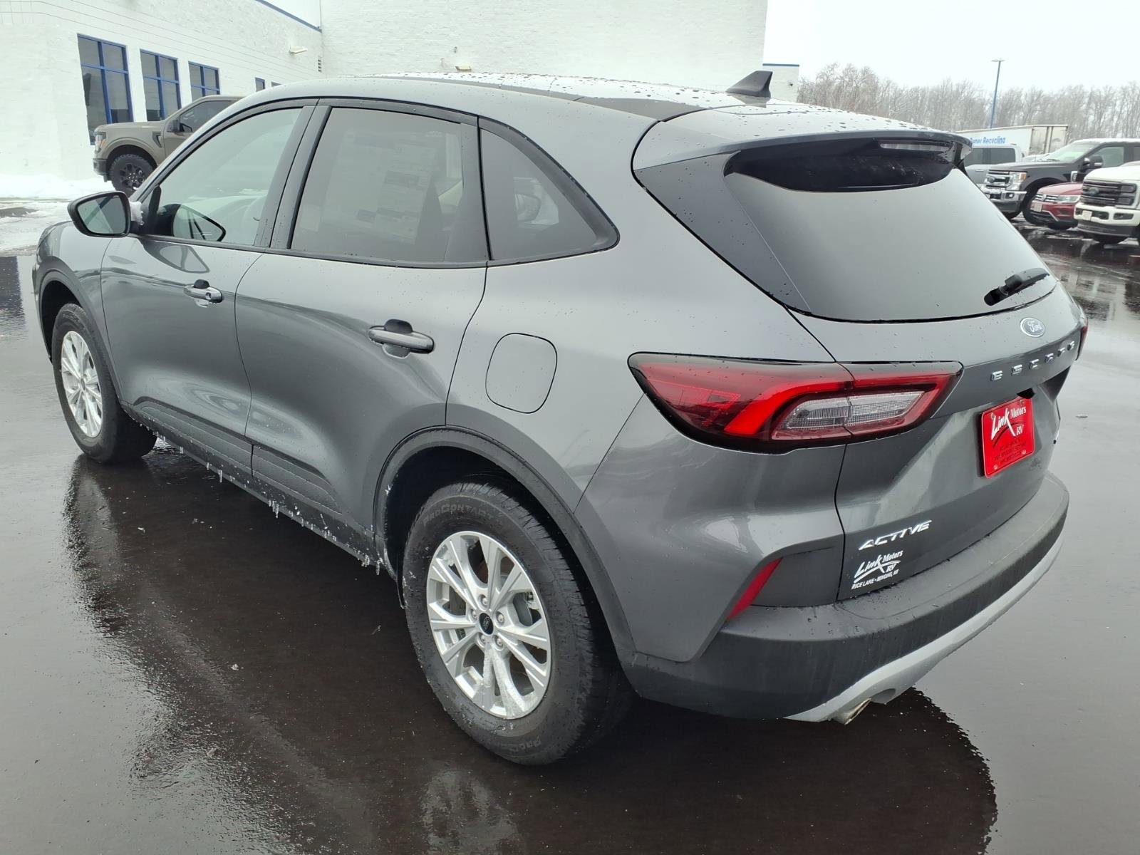 New 2026 Ford Escape Active w/ Cold Weather Package AWD/4WD image 2