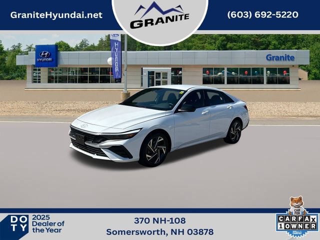 Used 2025 Hyundai Elantra SEL FWD image 1