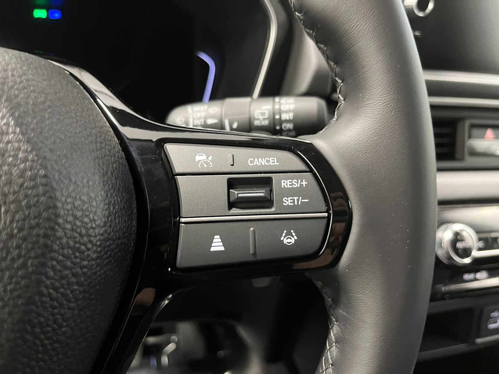 New 2025 Honda Pilot Touring image 16