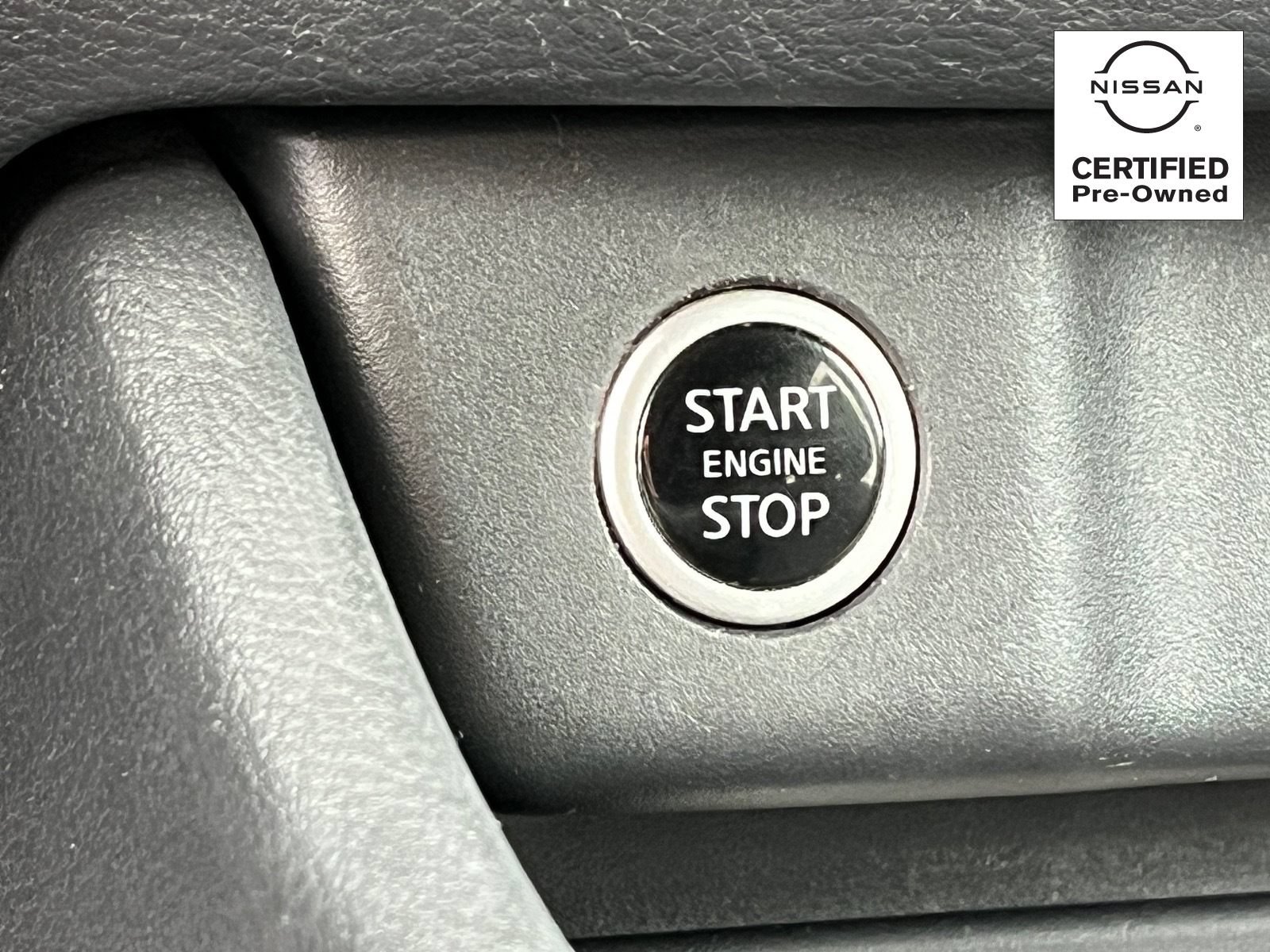 Certified 2023 Nissan Rogue SV FWD image 22