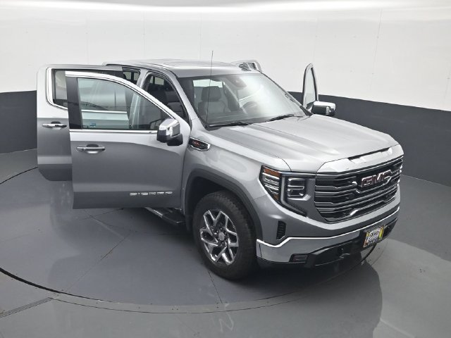 Used 2023 GMC Sierra 1500 SLT w/ SLT Premium Package AWD/4WD image 29