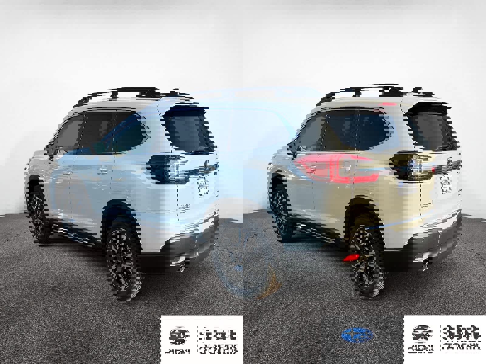 New 2025 Subaru Ascent Limited image 3