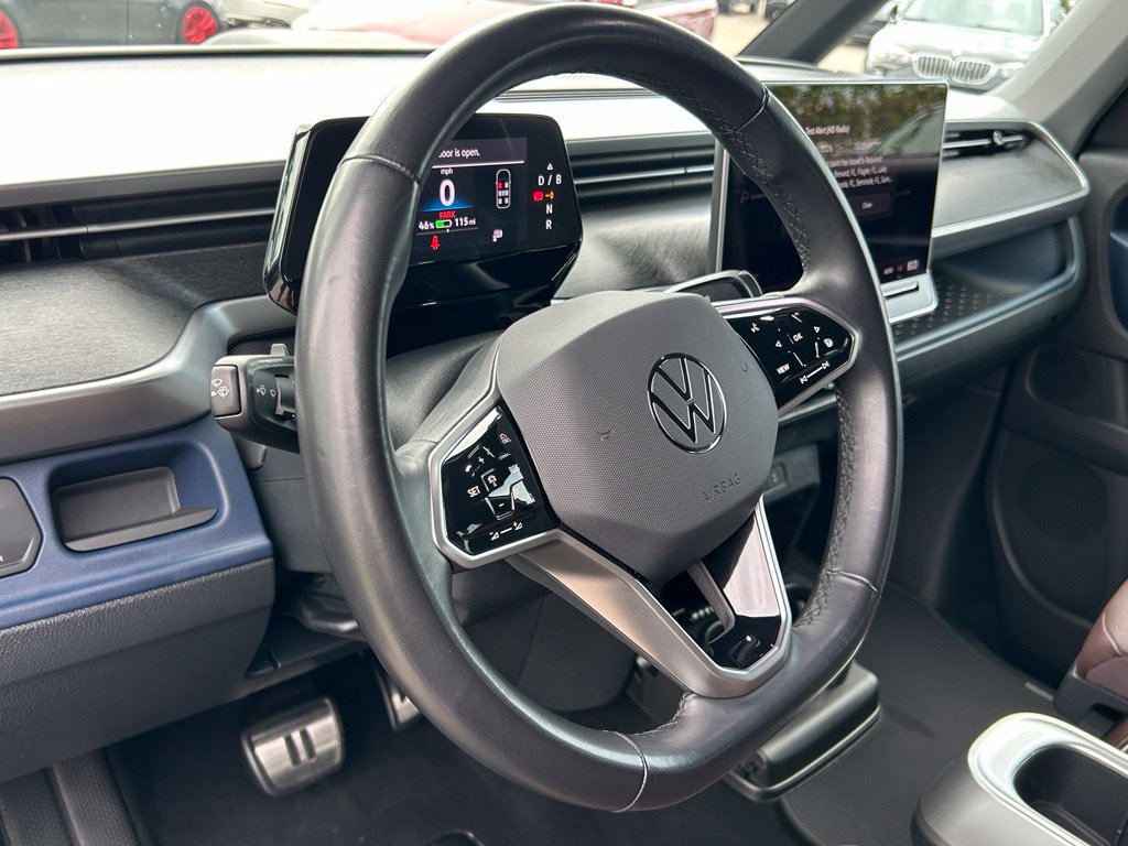 Used 2025 Volkswagen ID. Buzz Pro S RWD image 17