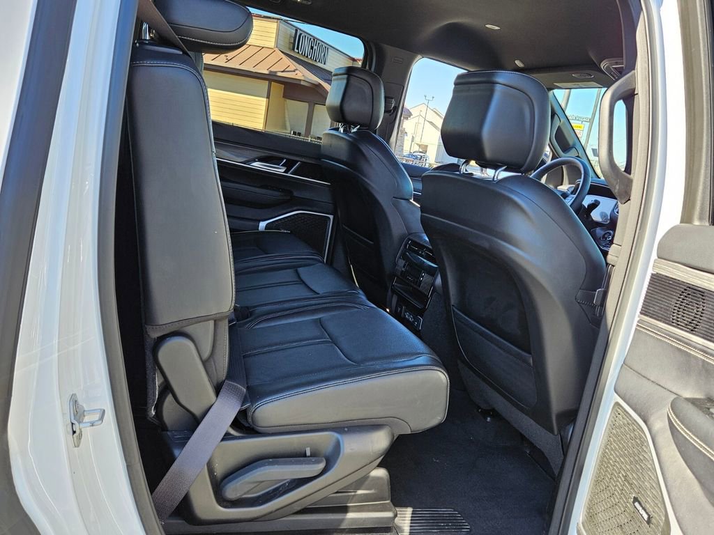 Used 2023 Jeep Wagoneer Series II image 15