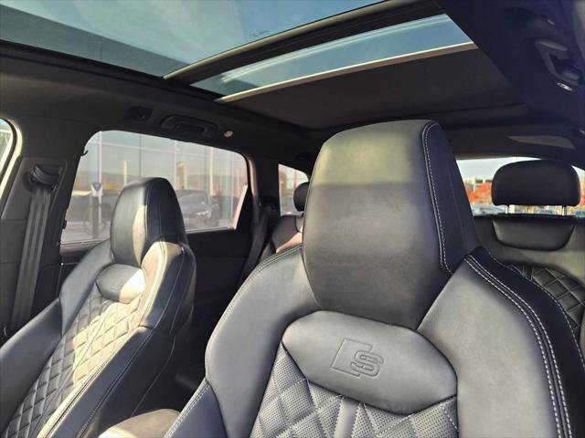 Used 2025 Audi SQ7 Premium Plus image 23