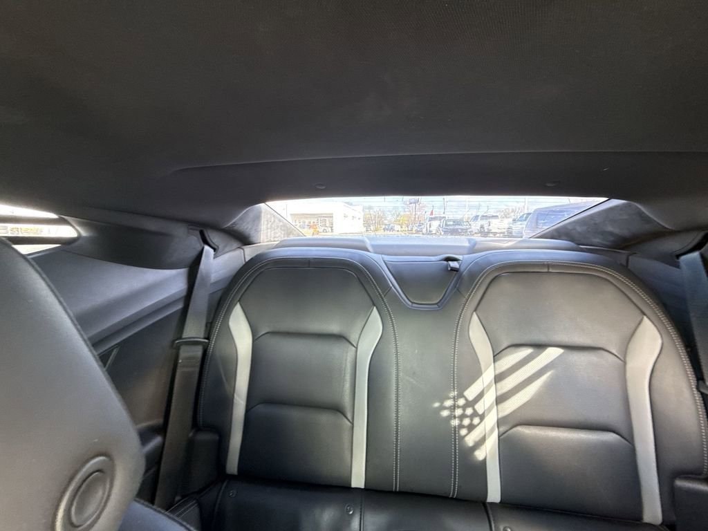 Used 2018 Chevrolet Camaro SS w/ LPO RS/SS Interior Package image 11
